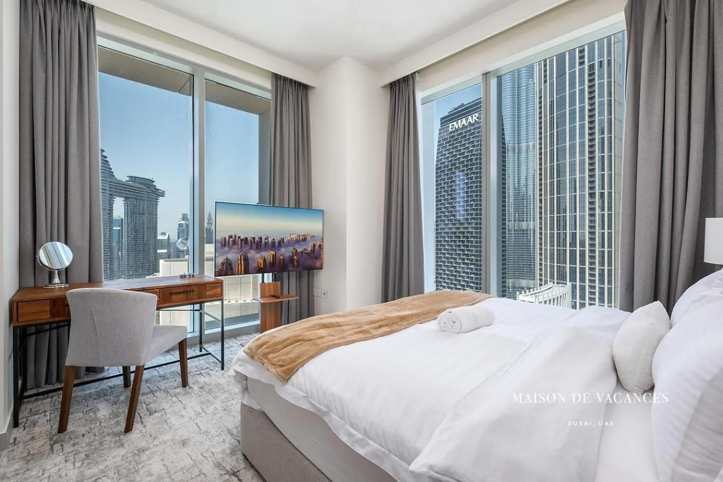 Three Bedroom In Downtown With Burj Khalifa View Dubaj 0*,  Egyesült Arab Emírségek